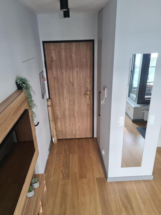 Sea Apartament - Plac Unii กดิเนีย ภายนอก รูปภาพ