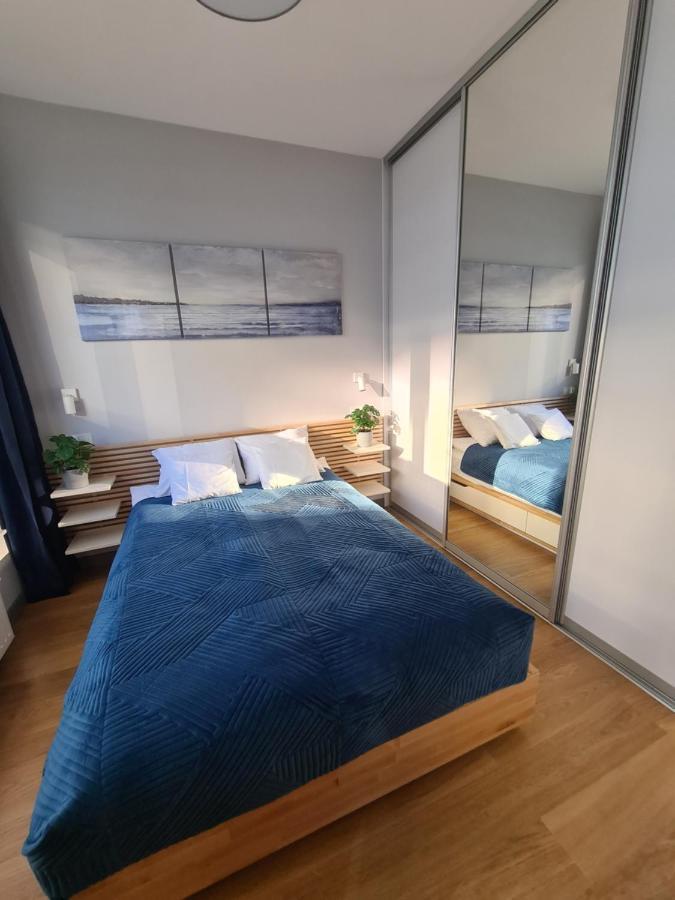 Sea Apartament - Plac Unii กดิเนีย ภายนอก รูปภาพ